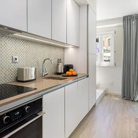 Central Lisbon Flat In The Heart Of Anjos Exterior photo