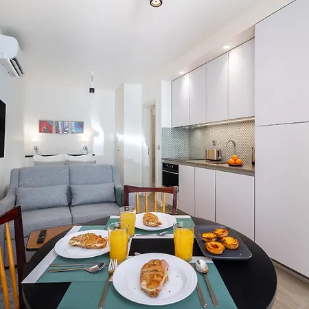 Central Lisbon Flat In The Heart Of Anjos Exterior photo